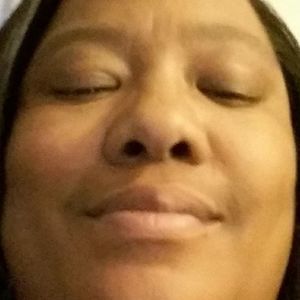 Meet your Posher, Frances